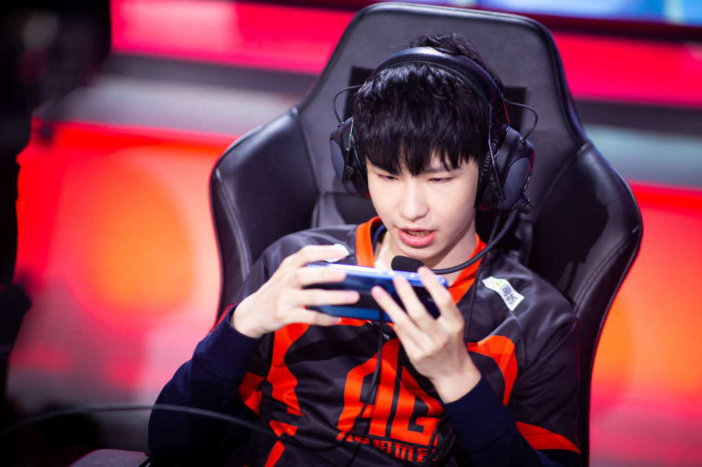 vg能否阻挡成都ag十连胜梦泪有望重回赛场