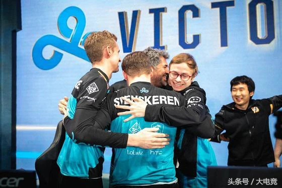 S8小组赛第五日：RNG惊险锁定小组第一，卫冕冠军小组赛“GG”！