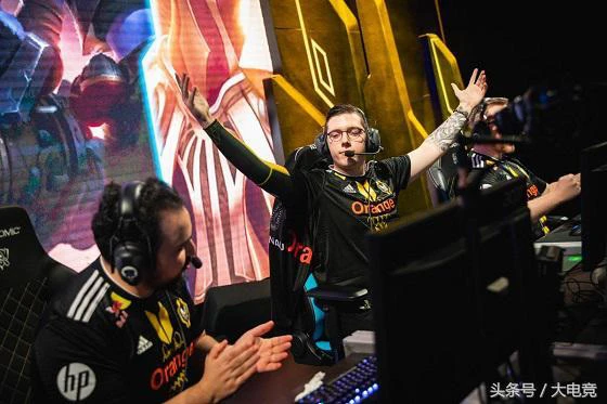 S8小组赛第五日：RNG惊险锁定小组第一，卫冕冠军小组赛“GG”！